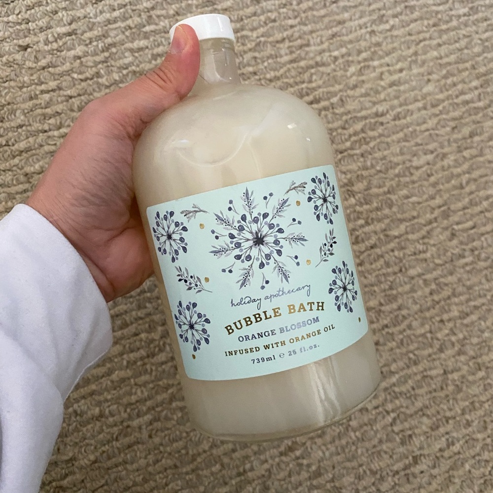 WORLD MARKET HOLIDAY APOTHECARY ORANGE BLOSSOM BUBBLE BATH LARGE NEW